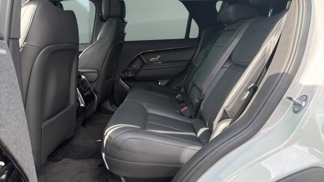 Used 2023 Land Rover Range Rover Sport SE image 20