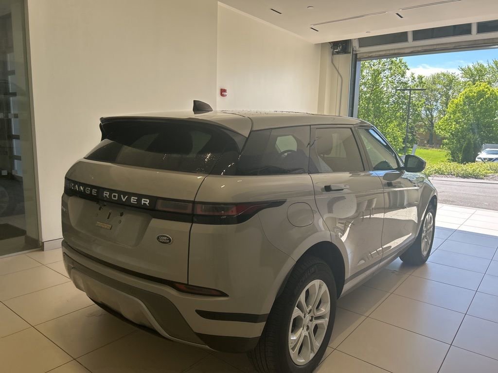 Used 2023 Land Rover Range Rover Evoque S image 11