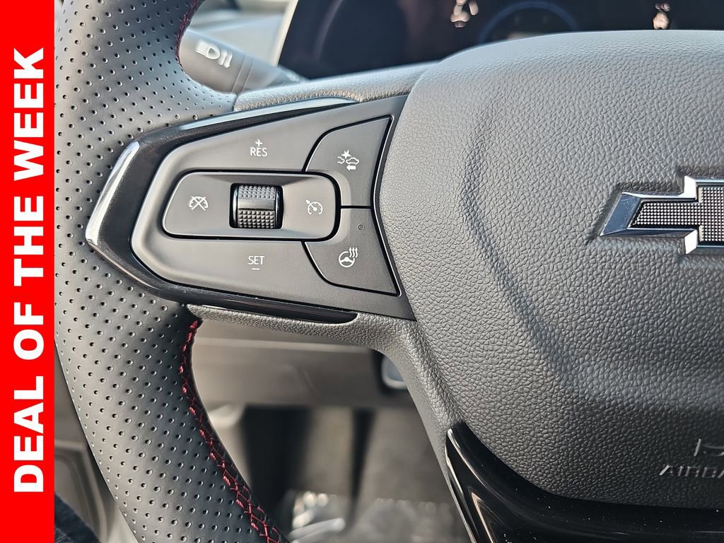 New 2025 Chevrolet Trax RS w/ Sunroof Package image 16