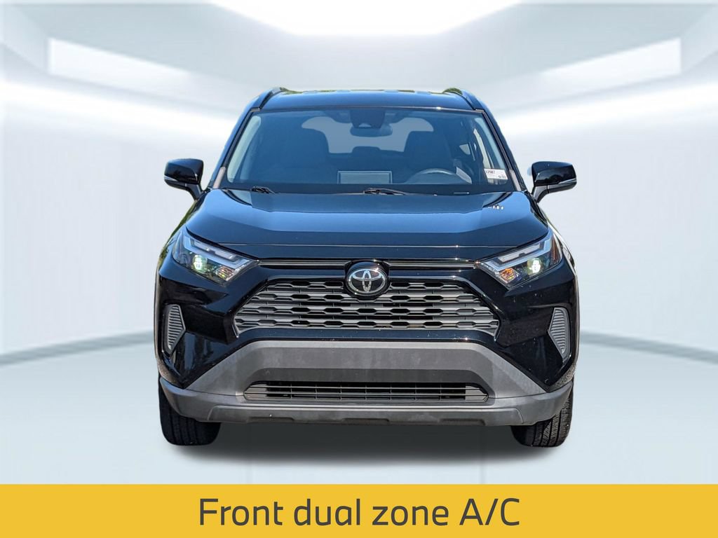Used 2022 Toyota RAV4 XLE FWD image 12