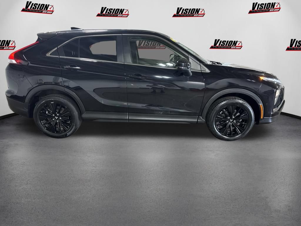 Used 2022 Mitsubishi Eclipse Cross LE AWD/4WD image 4
