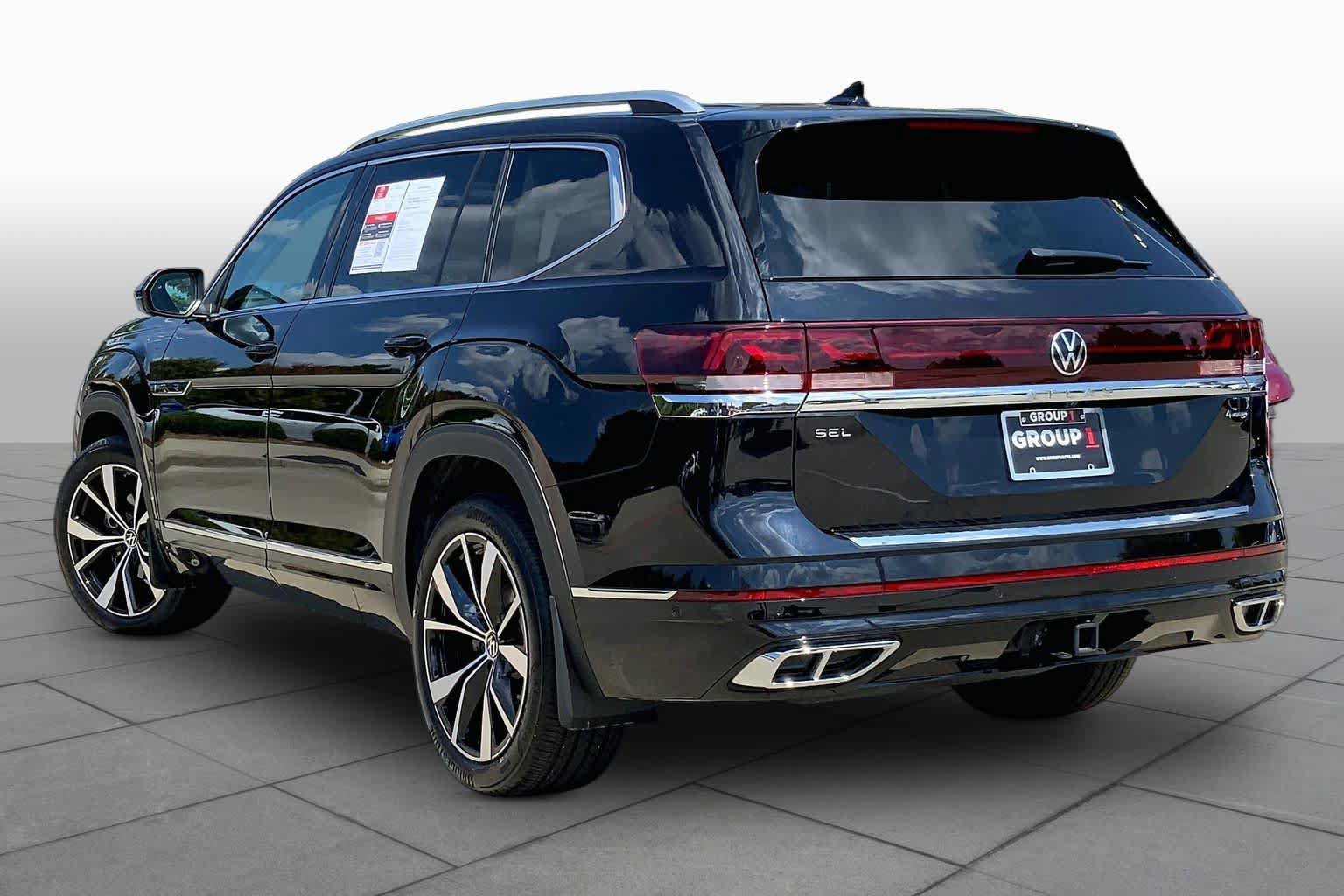Used 2025 Volkswagen Atlas SEL Premium R-Line AWD/4WD image 12