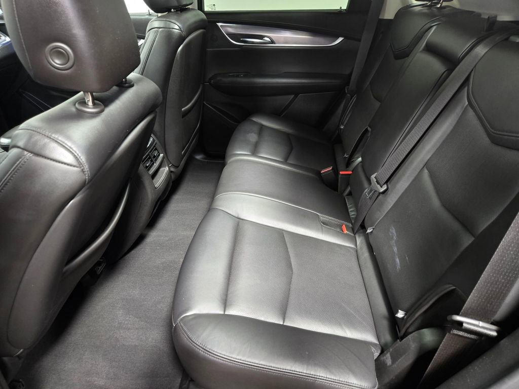 Used 2019 Cadillac XT5 Premium Luxury image 32