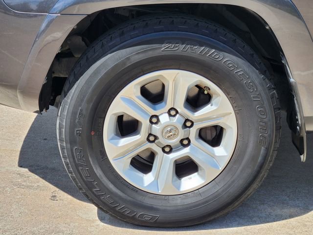 Used 2014 Toyota 4Runner SR5 Premium image 10