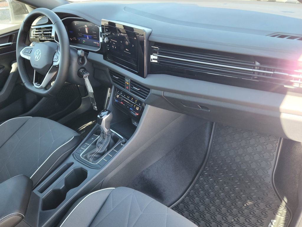 New 2025 Volkswagen Jetta Sport image 12