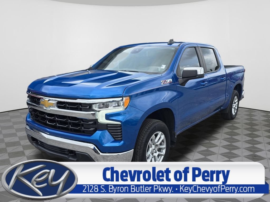 Used 2022 Chevrolet Silverado 1500 LT AWD/4WD image 1