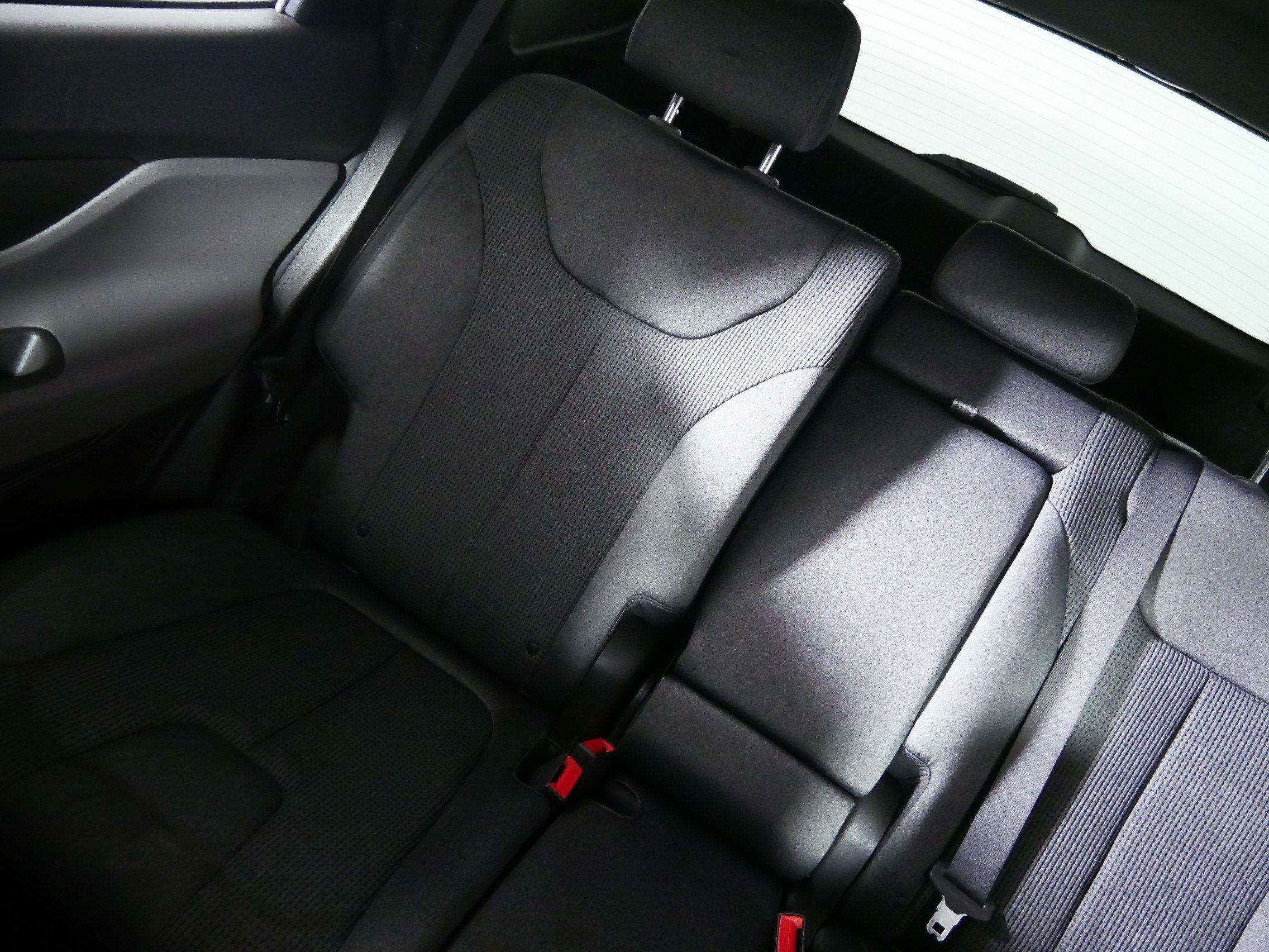Used 2020 Hyundai Santa Fe SE w/ Cargo Package AWD/4WD image 12