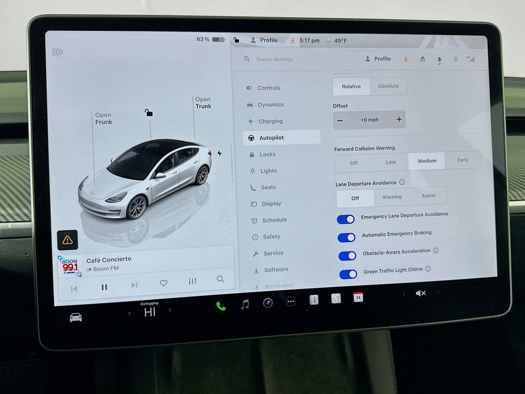 Used 2023 Tesla Model 3 Standard Range image 17