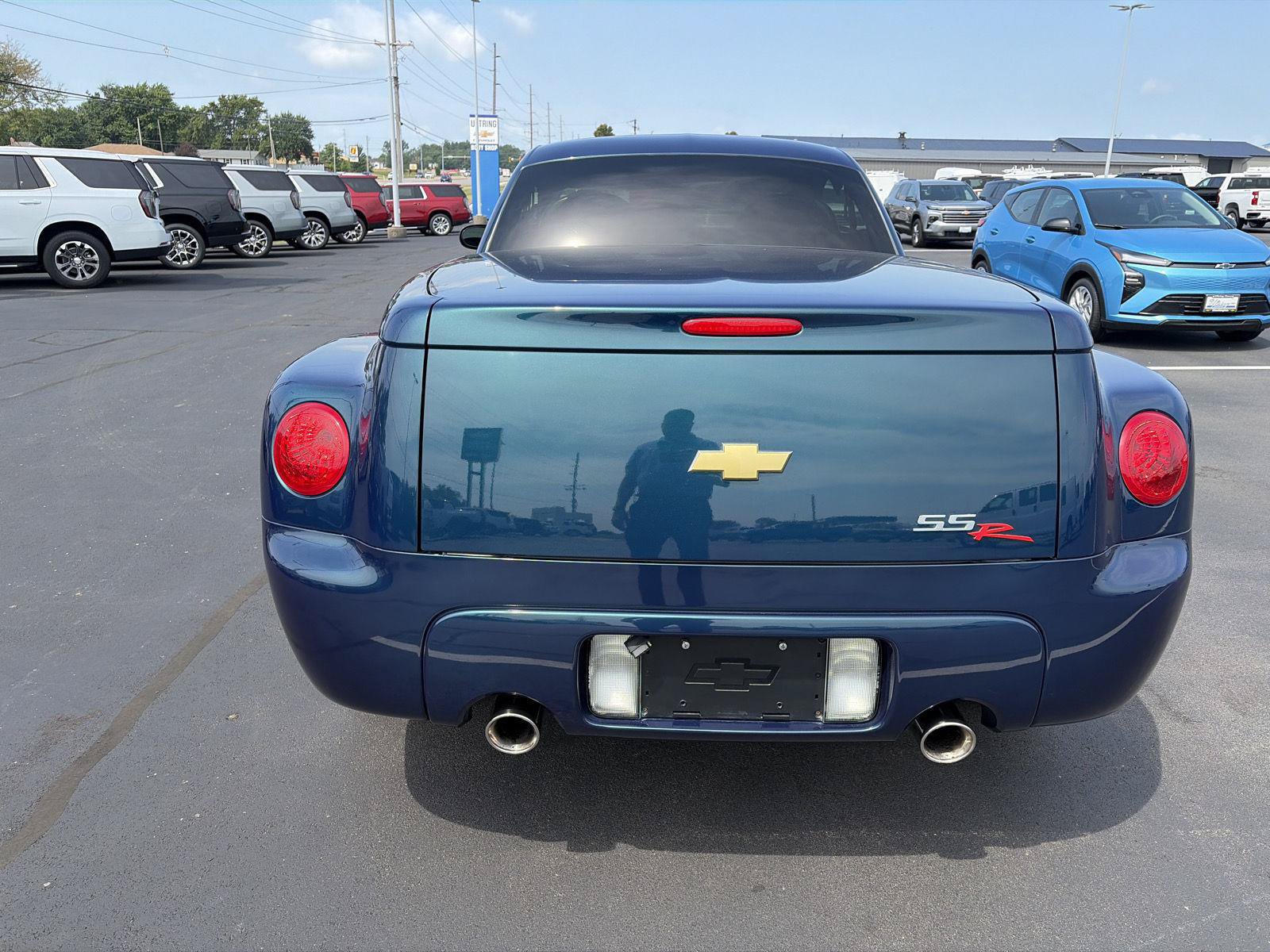 Used 2006 Chevrolet SSR w/ Preferred Equipment Group RWD image 4