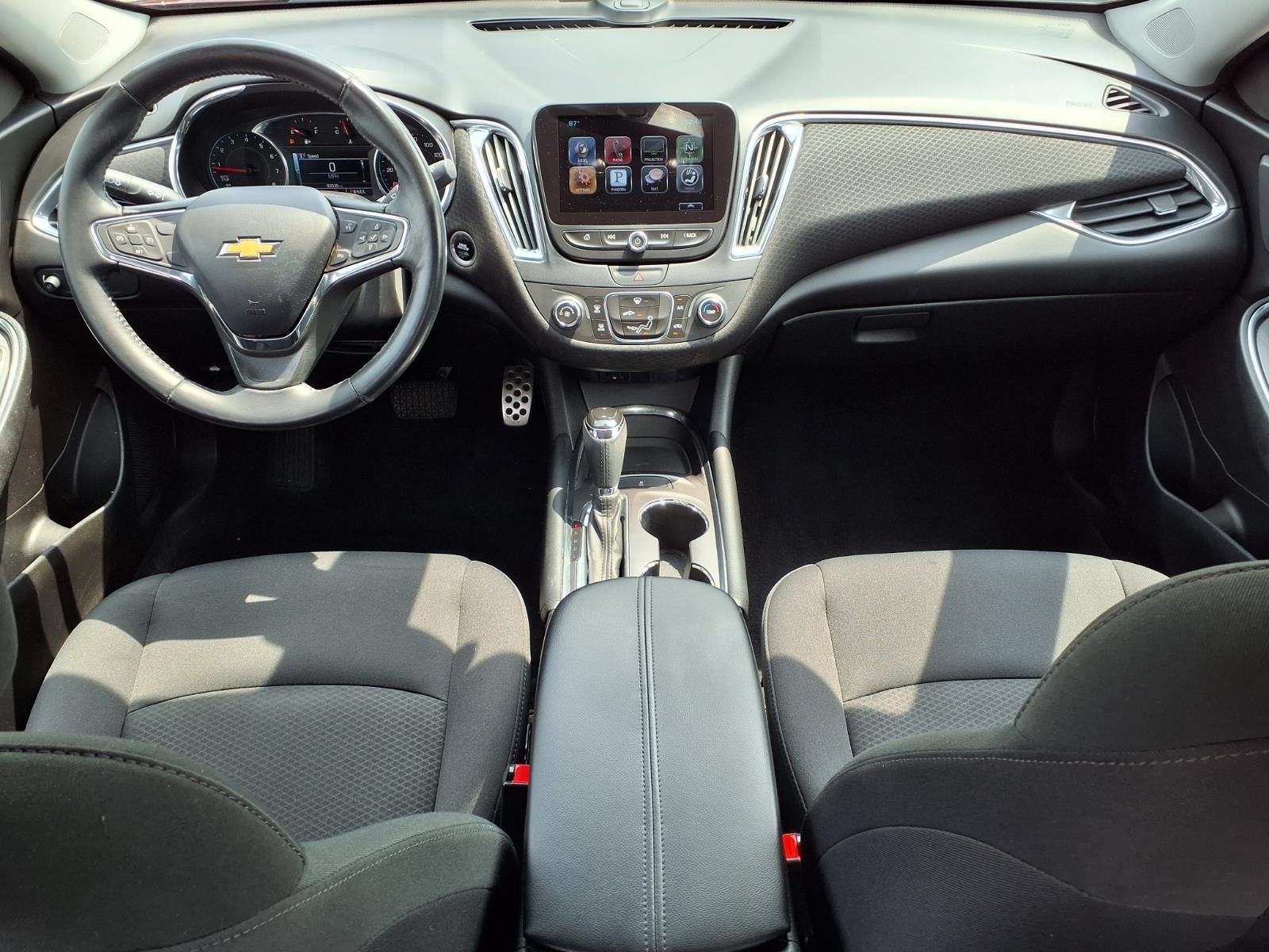 Used 2016 Chevrolet Malibu LT FWD image 11