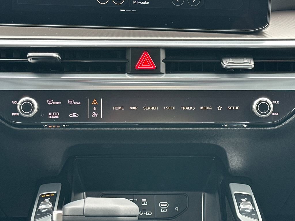 New 2026 Kia Sorento SX image 24