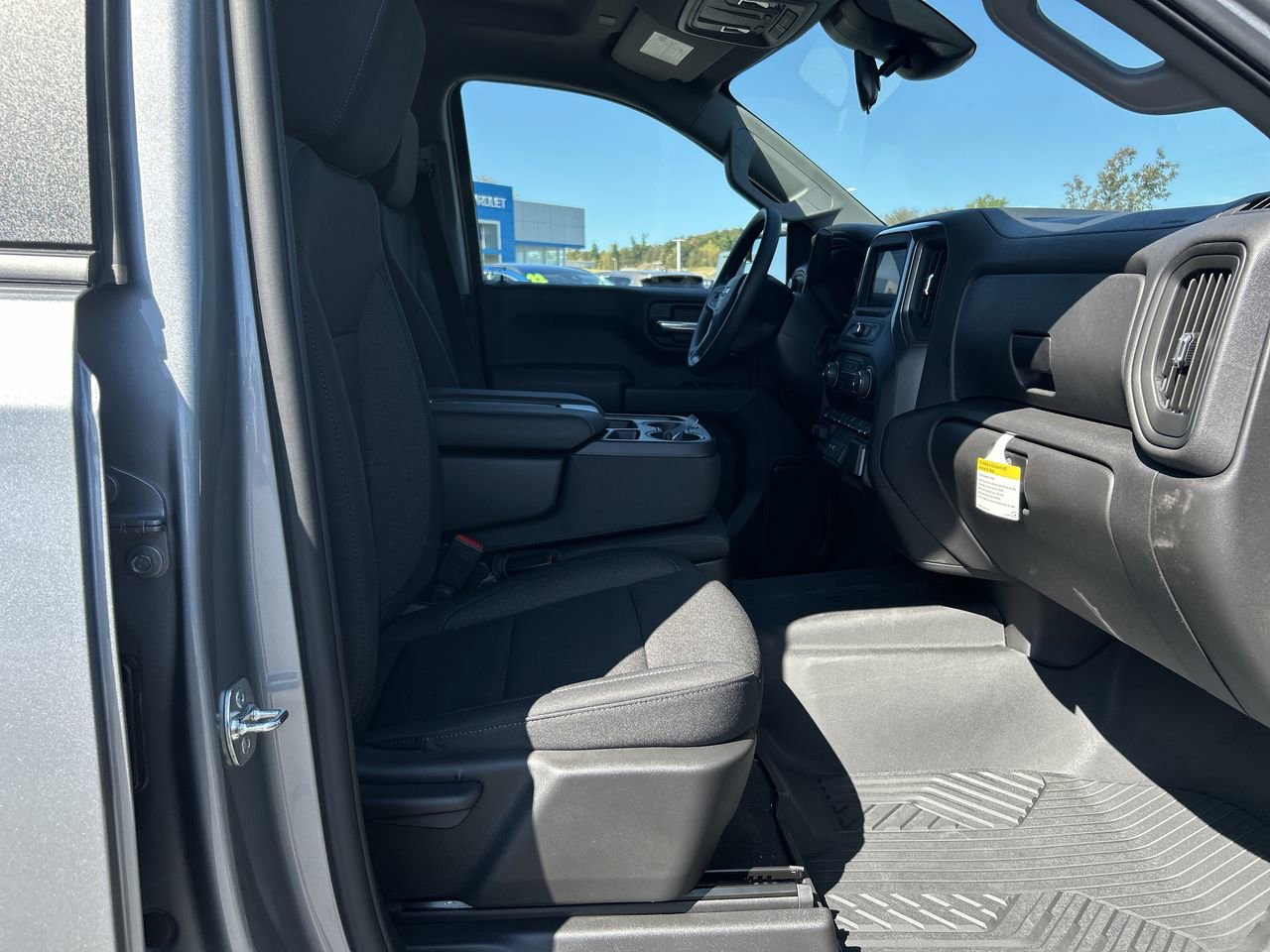 New 2026 Chevrolet Silverado 1500 Custom Trail Boss w/ Dark Appearance Package image 17