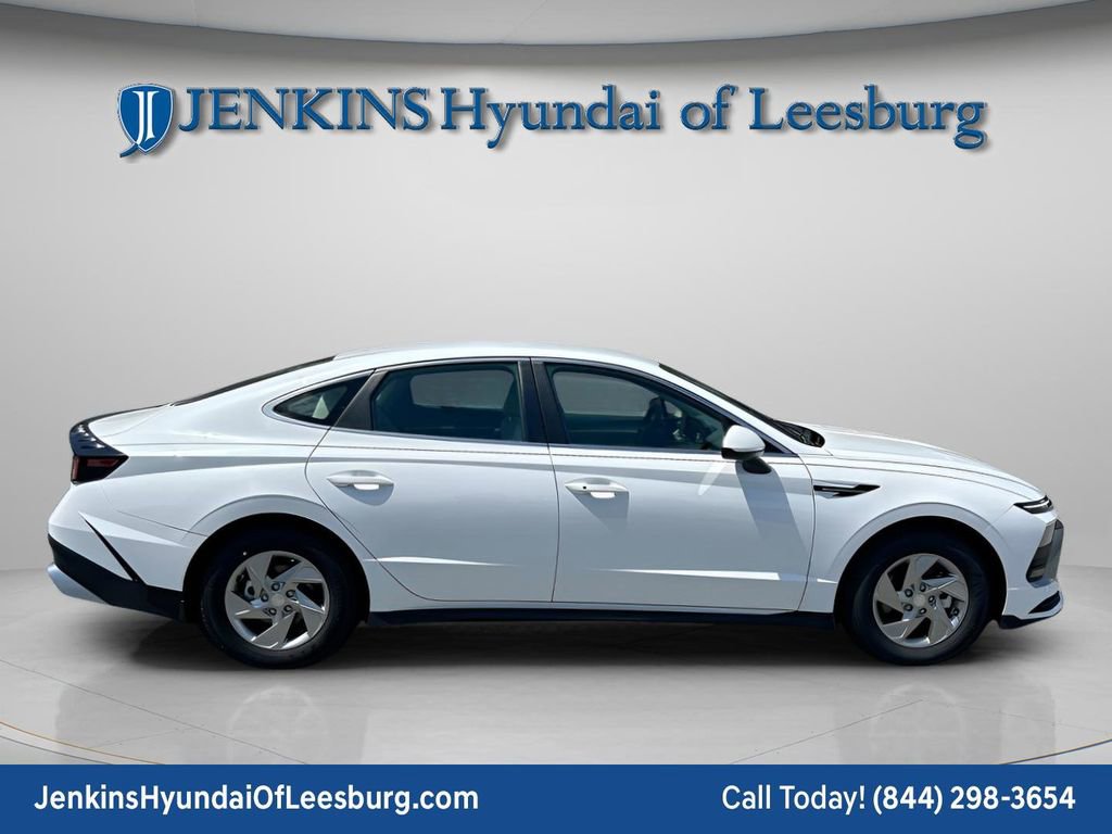 New 2026 Hyundai Sonata SE image 3