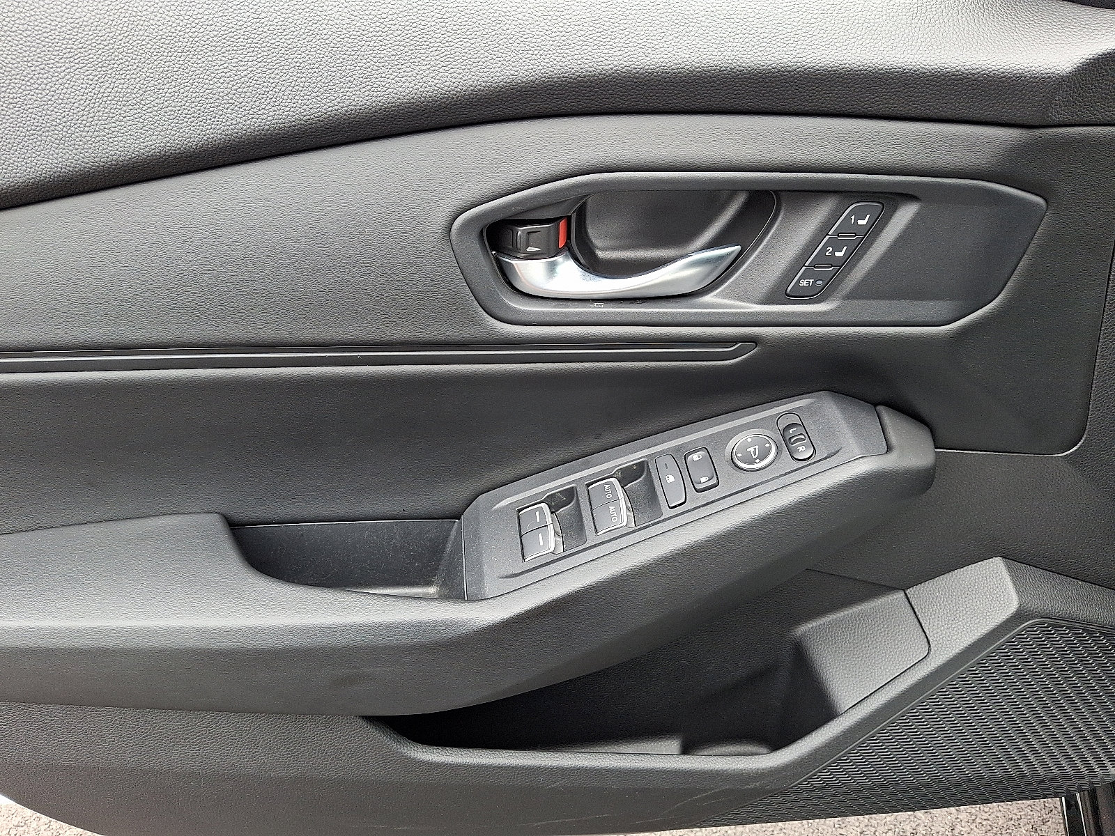 Used 2023 Honda Accord EX-L image 12