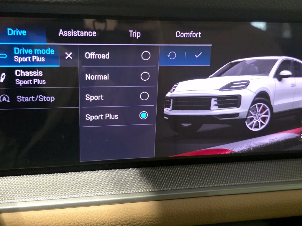 New 2026 Porsche Cayenne AWD/4WD image 19