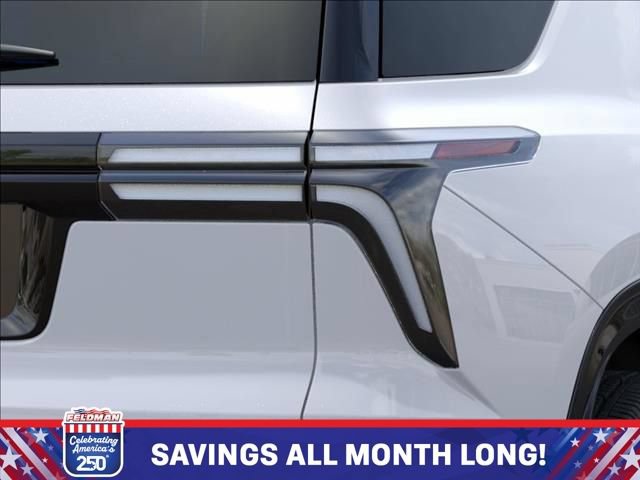 New 2026 Chevrolet Traverse RS w/ LPO, Floor Liner Package AWD/4WD image 11