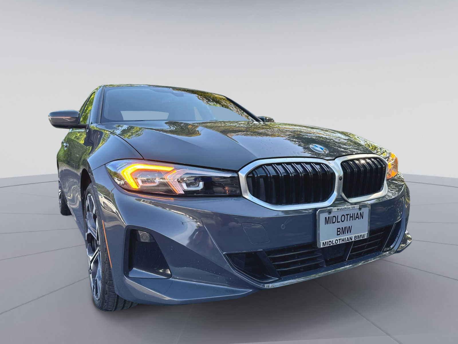 Used 2026 BMW 330i xDrive Sedan w/ Premium Package AWD/4WD image 3