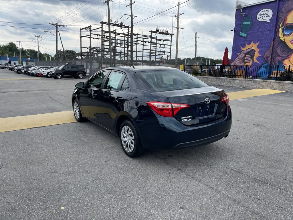 Certified 2018 Toyota Corolla LE FWD image 3