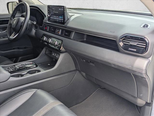 Used 2024 Honda Pilot Touring image 23