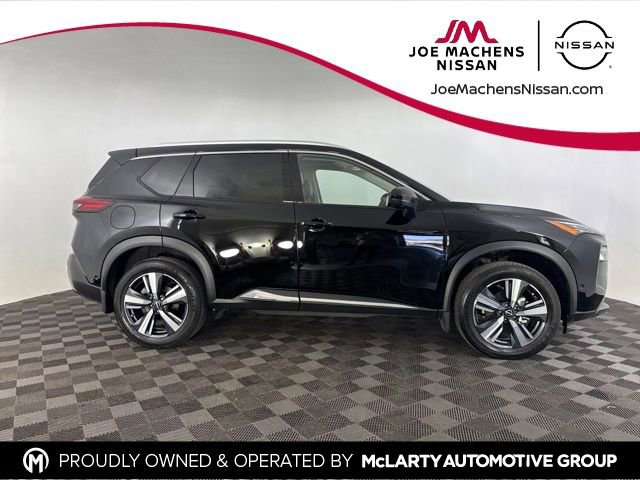 Used 2023 Nissan Rogue SL w/ SL Premium Package image 5