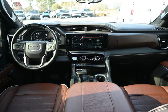 Used 2025 GMC Sierra 1500 Denali Ultimate image 12