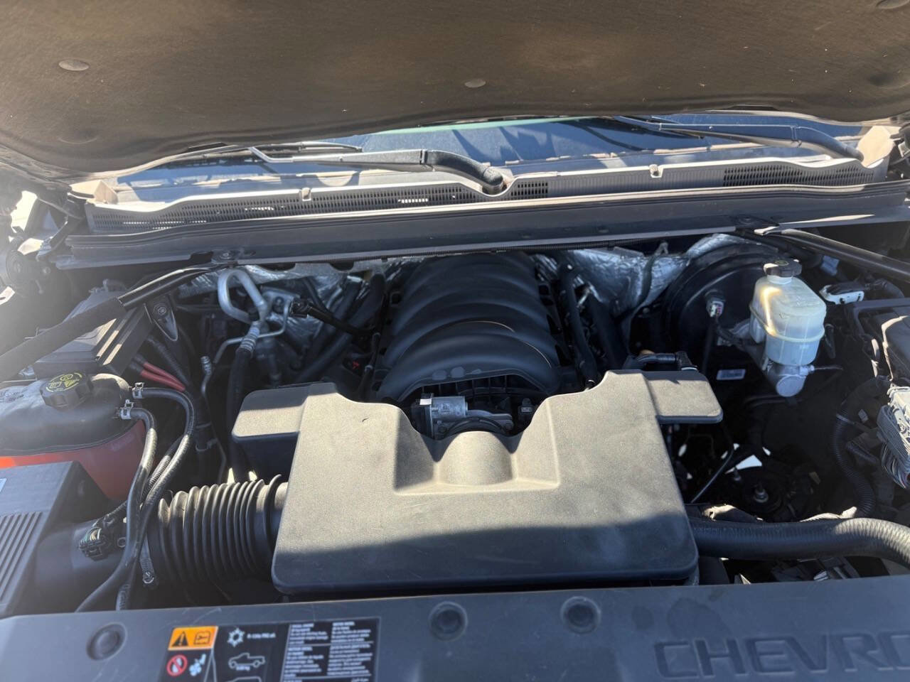 Used 2016 Chevrolet Suburban LS RWD image 47