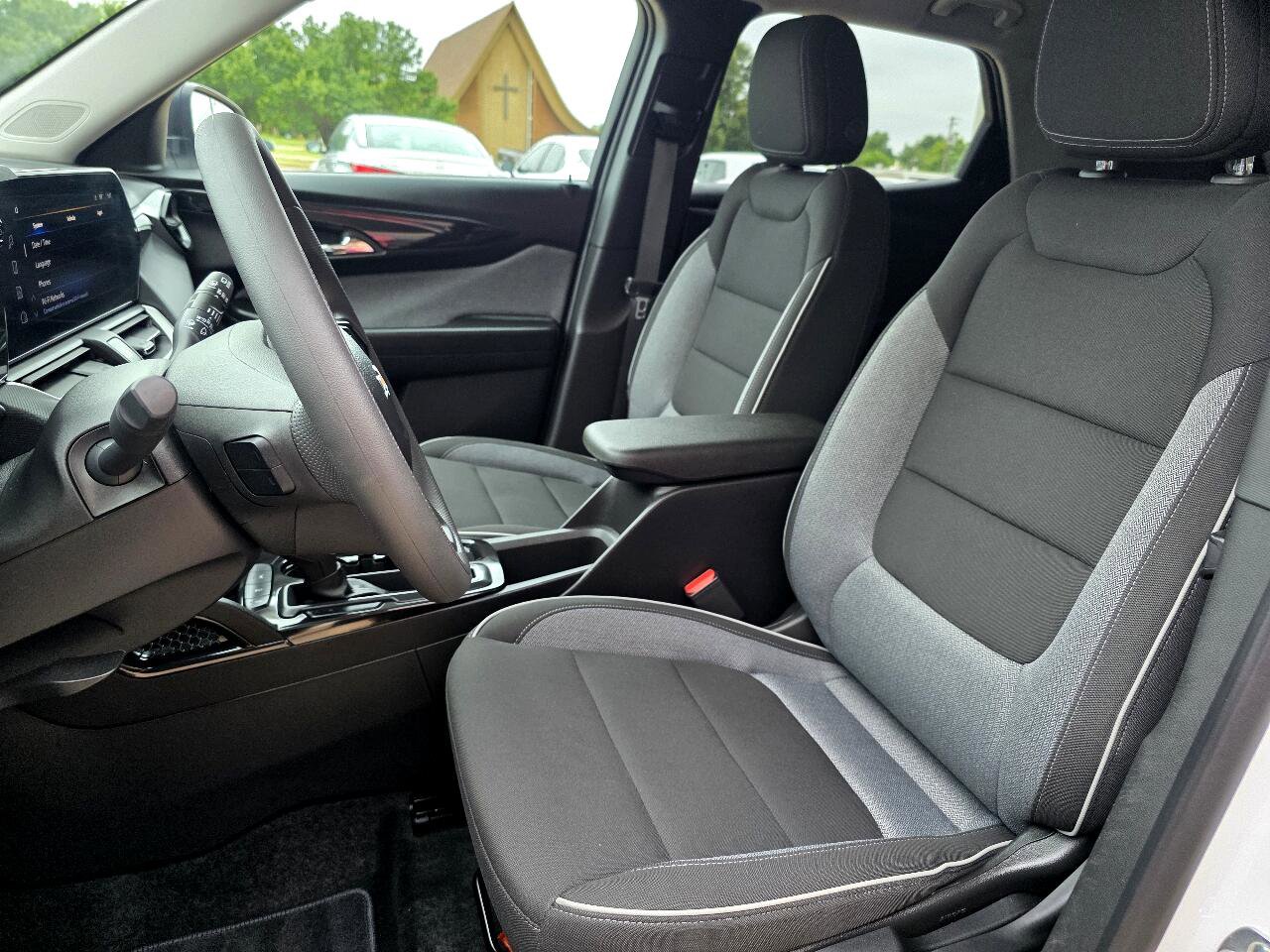 Used 2025 Chevrolet TrailBlazer LS w/ LS Convenience Package image 13