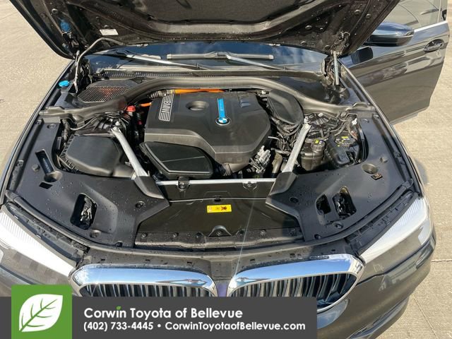 Used 2019 BMW 530e xDrive w/ Convenience Package image 14