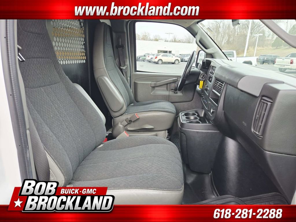 Used 2021 GMC Savana 2500 w/ Driver Convenience Package image 12