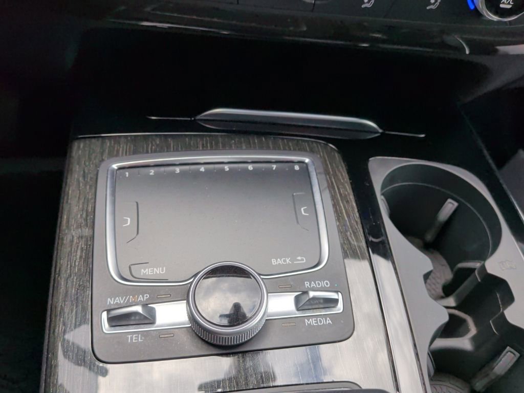 Used 2019 Audi Q7 3.0T Premium Plus w/ Premium Plus Package AWD/4WD image 22