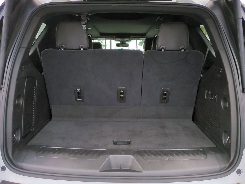 Used 2021 GMC Yukon SLT w/ SLT Luxury Plus Package RWD image 12