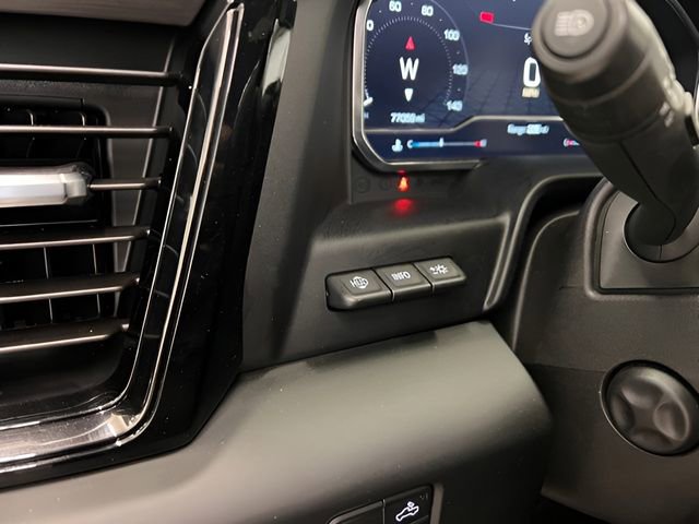 Used 2024 GMC Sierra 1500 AT4 w/ Technology Package image 24