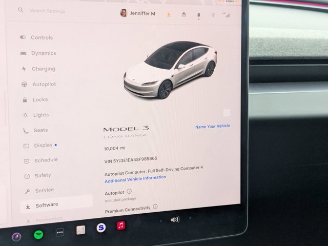 Used 2025 Tesla Model 3 Long Range image 3