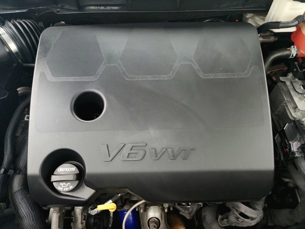 Used 2020 Chevrolet Traverse LT w/ LPO, Floor Liner Package image 42