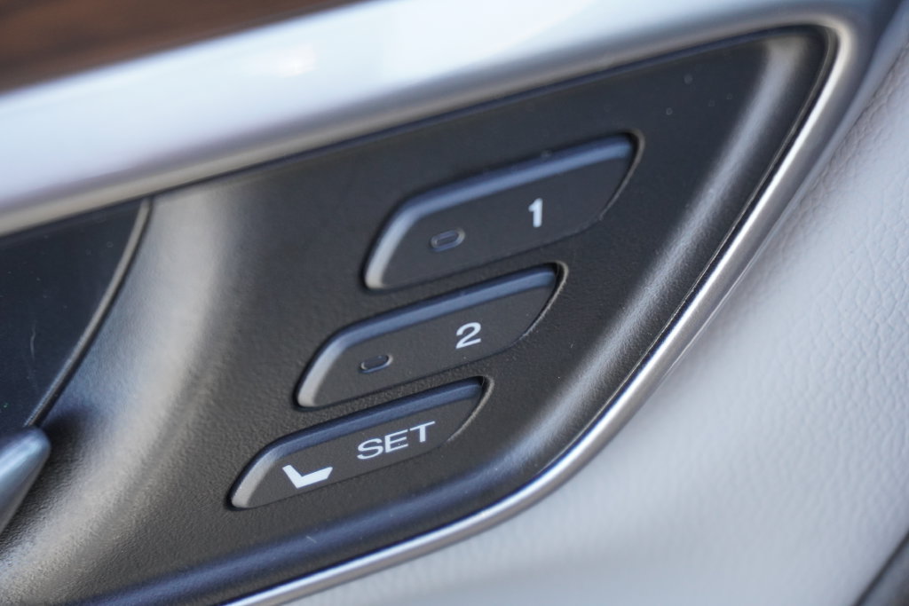 Used 2022 Honda CR-V Touring image 24