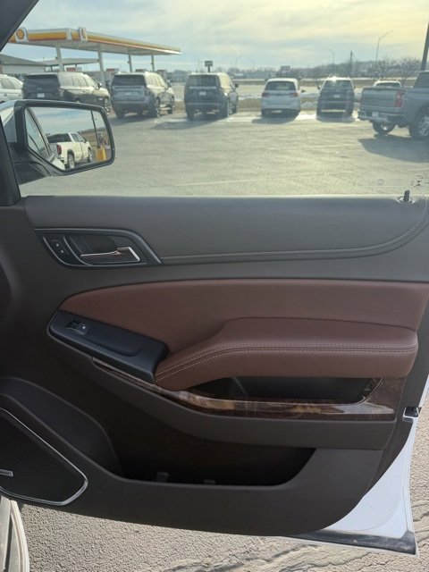 Used 2019 Chevrolet Suburban Premier image 23