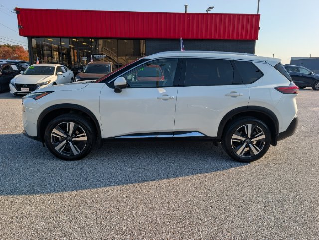 Used 2023 Nissan Rogue SL w/ SL Premium Package AWD/4WD image 2