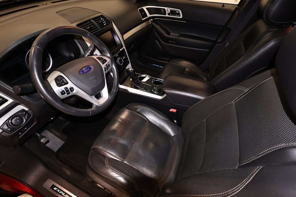Used 2014 Ford Explorer Sport w/ Equipment Group 401A AWD/4WD image 32