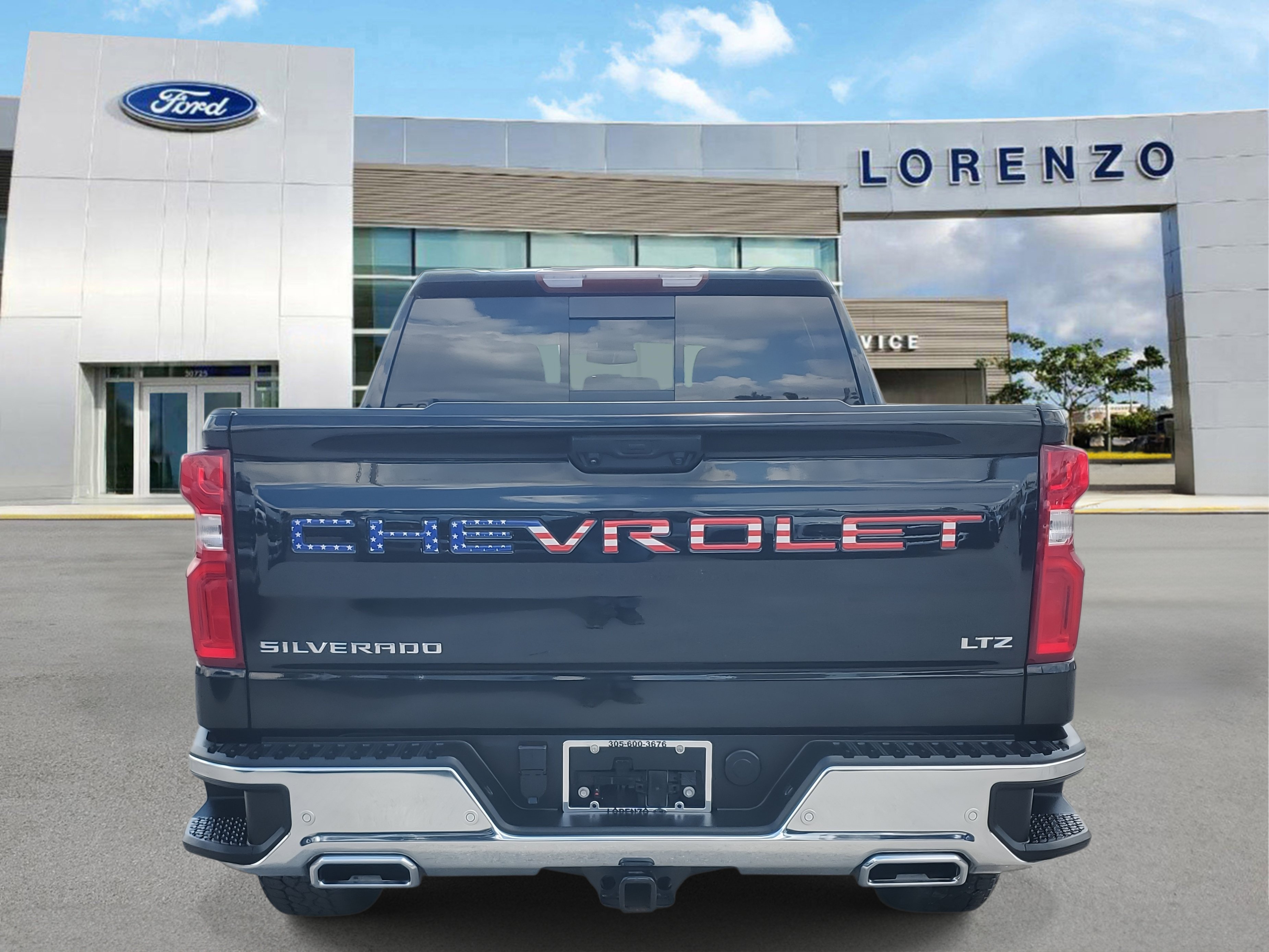 Used 2024 Chevrolet Silverado 1500 LTZ AWD/4WD image 6