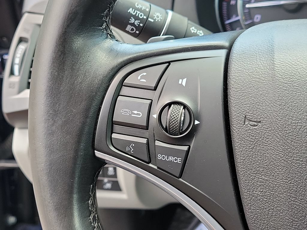 Used 2020 Acura MDX w/ Technology Package FWD image 30