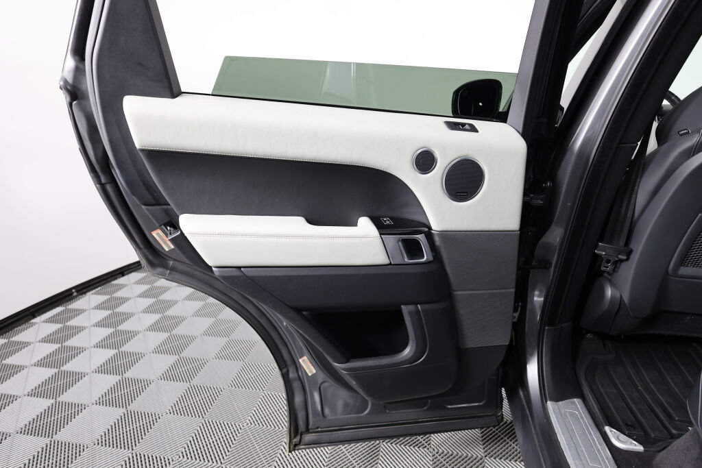 Used 2014 Land Rover Range Rover Sport Autobiography AWD/4WD image 16