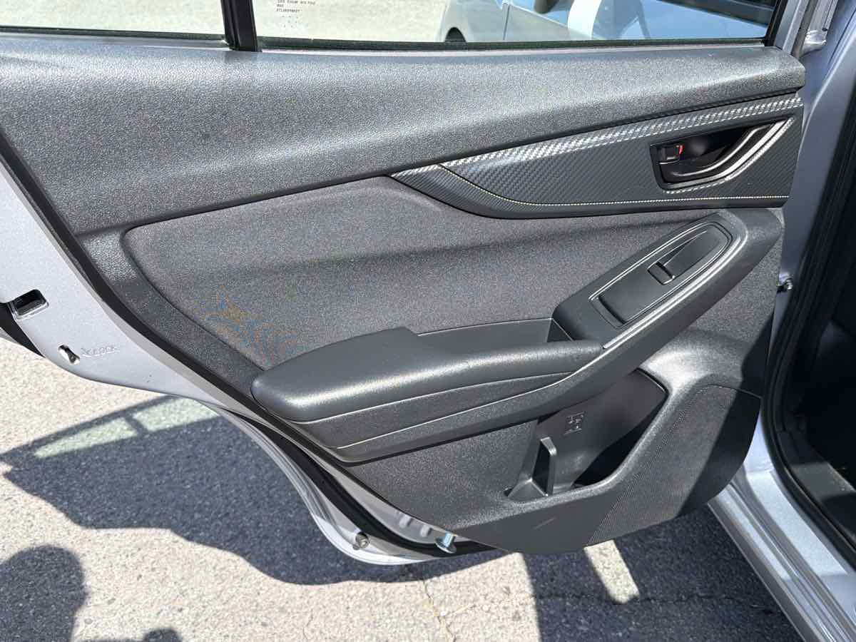 Used 2017 Subaru Impreza 2.0i AWD/4WD image 13