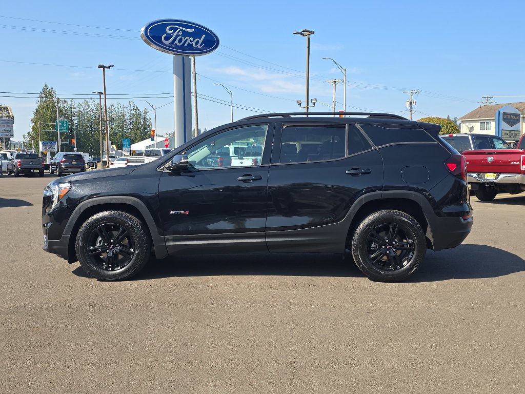Used 2023 GMC Terrain AT4 image 6