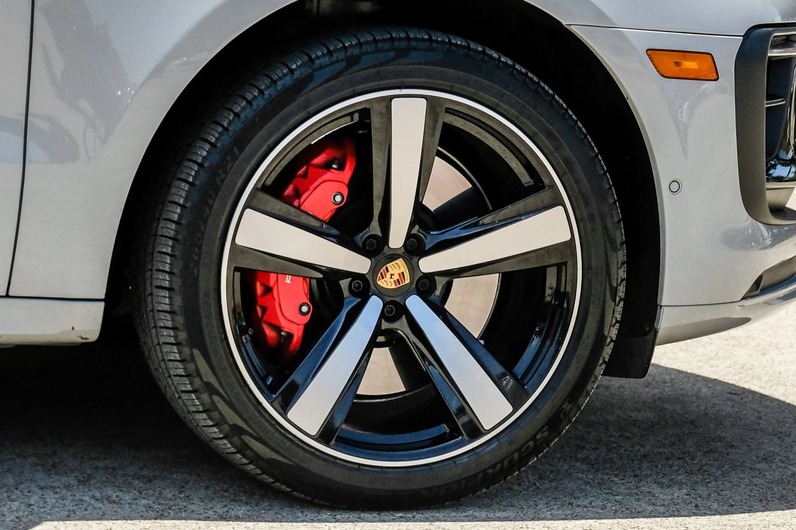 Used 2023 Porsche Macan GTS AWD/4WD image 55
