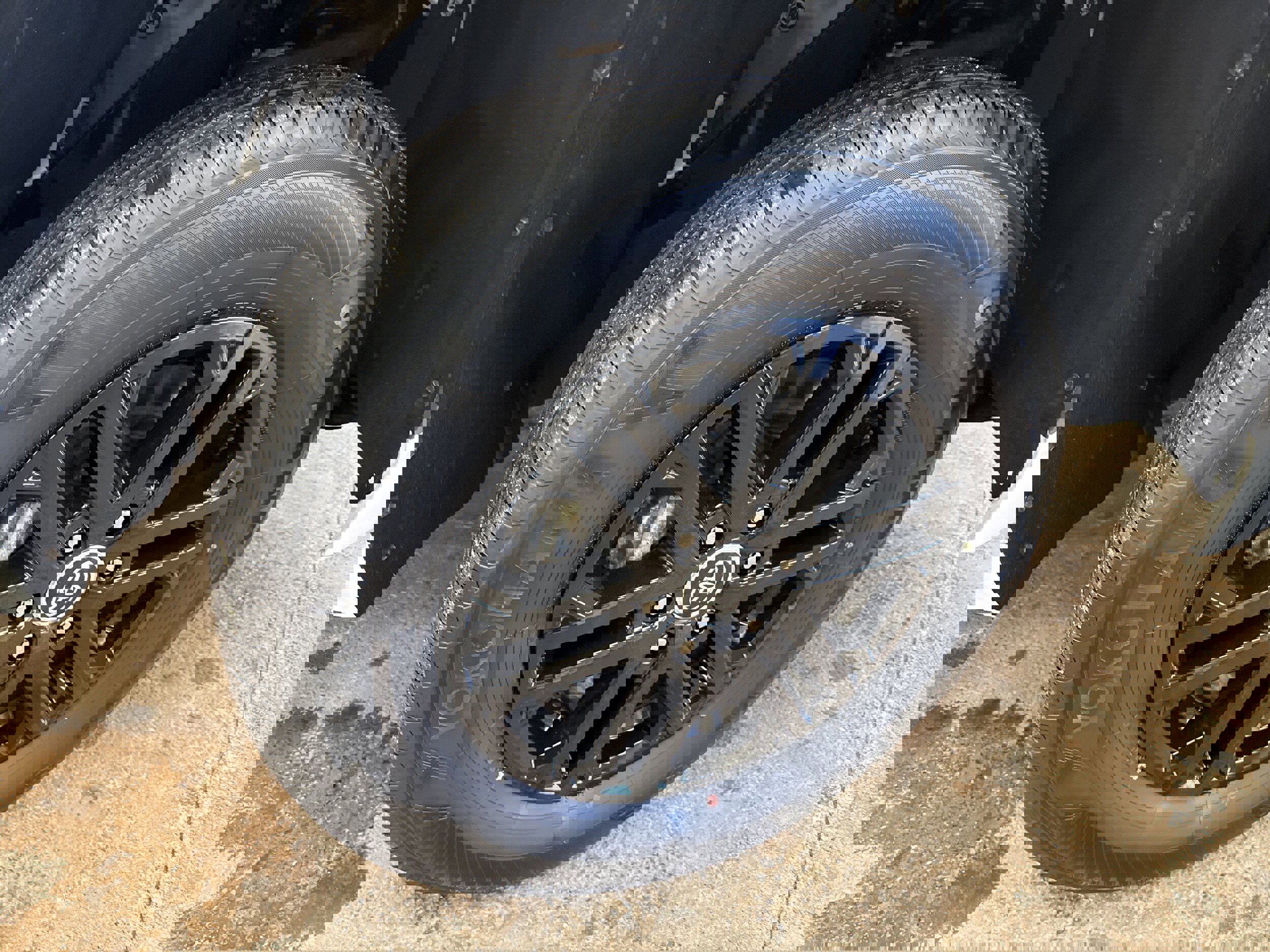 Used 2022 Toyota Tundra SR5 w/ SR5 Premium Package image 12