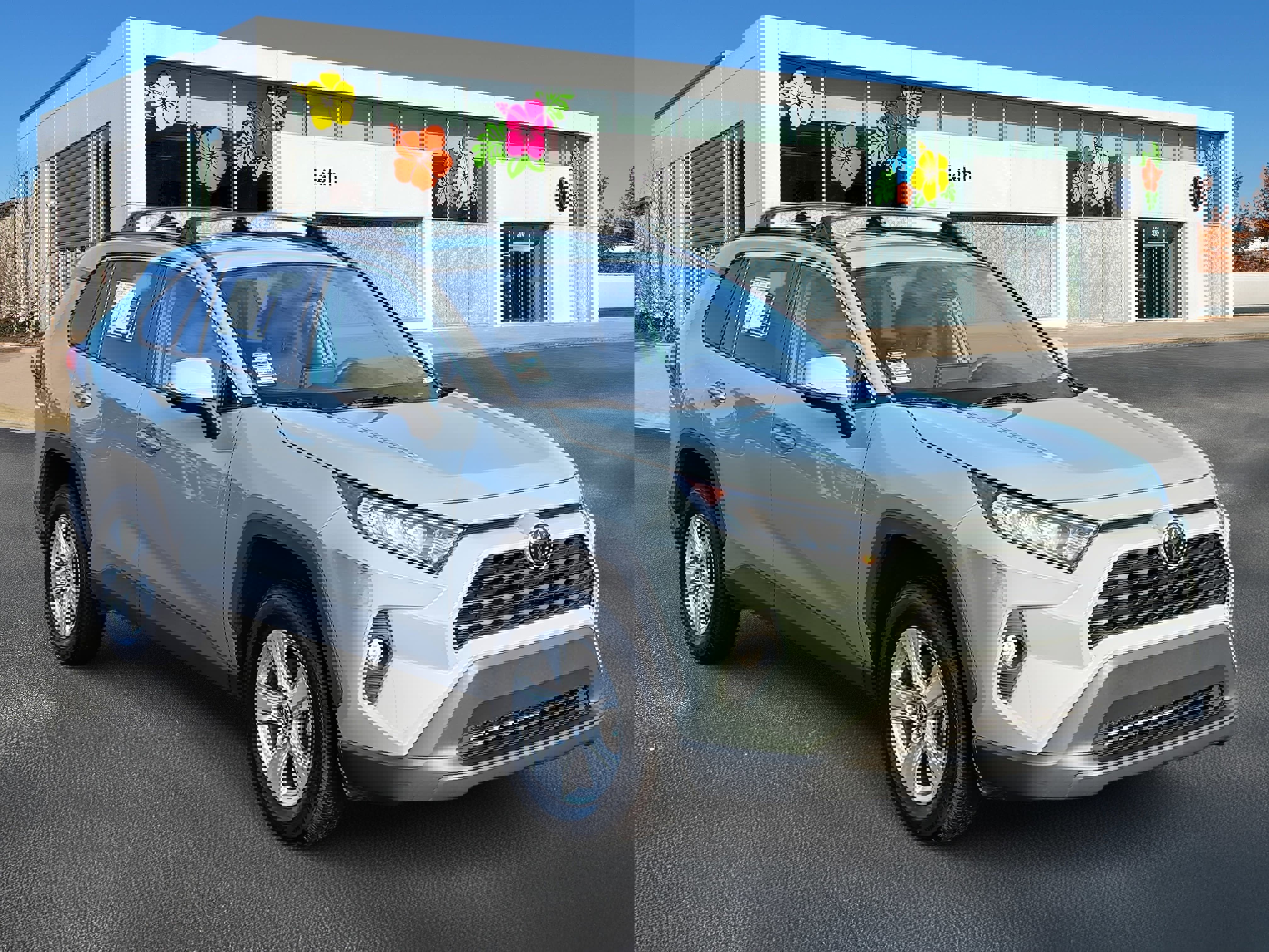 Used 2021 Toyota RAV4 XLE image 1