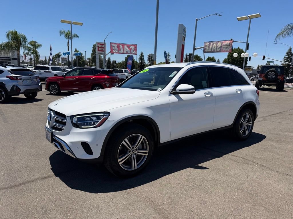 Used 2022 Mercedes-Benz GLC 300 image 3