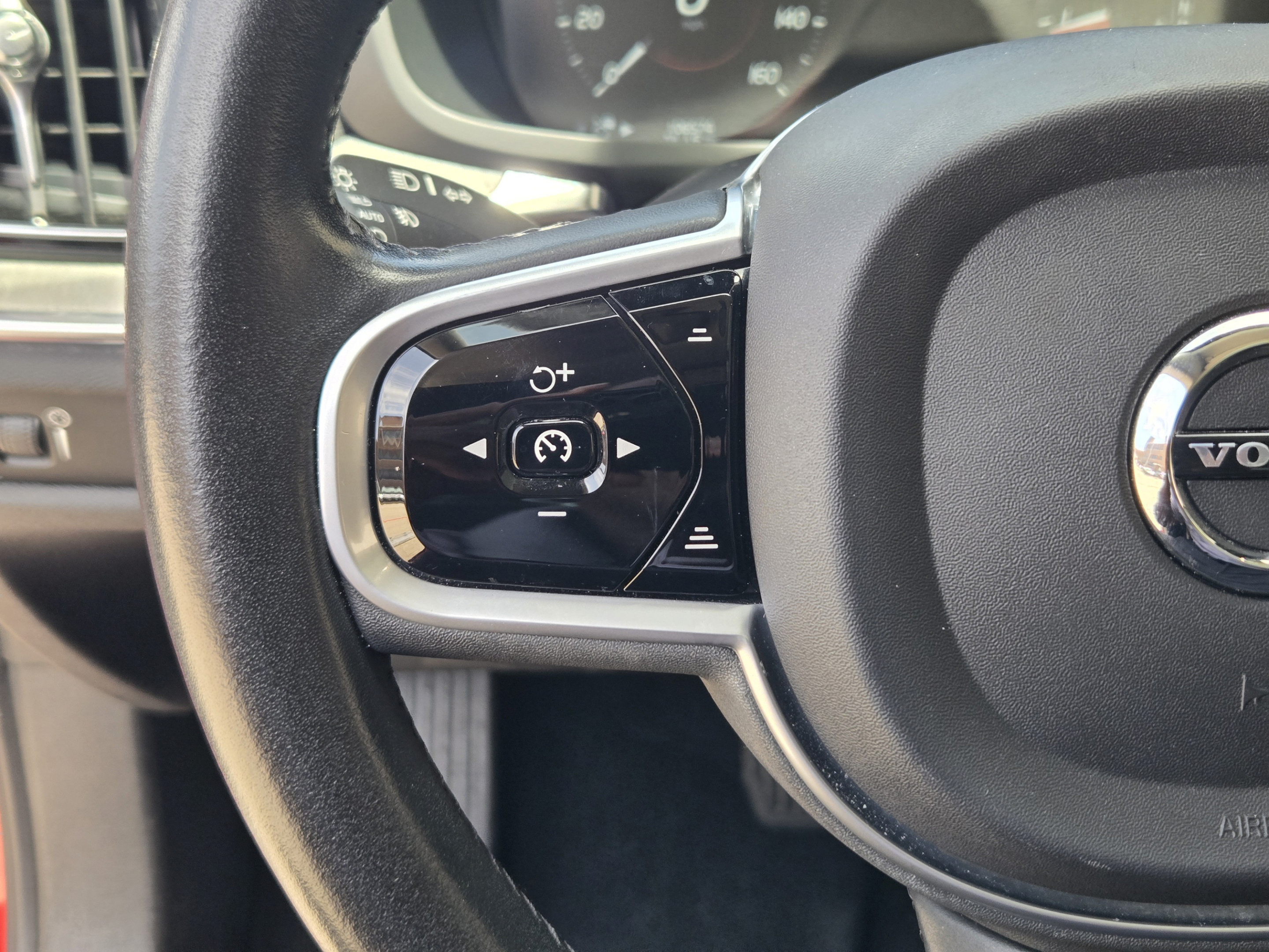 Used 2021 Volvo S60 T5 Inscription AWD/4WD image 28