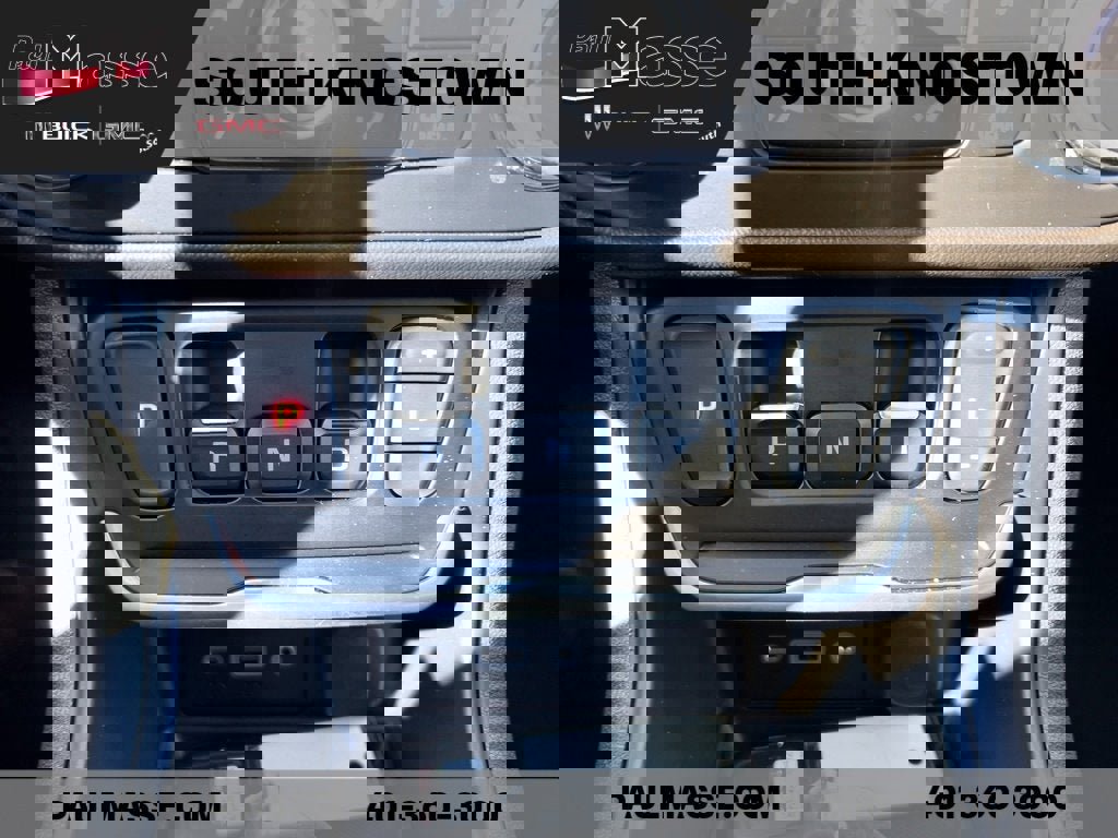 Certified 2020 GMC Terrain SLE w/ Driver Convenience Package image 17