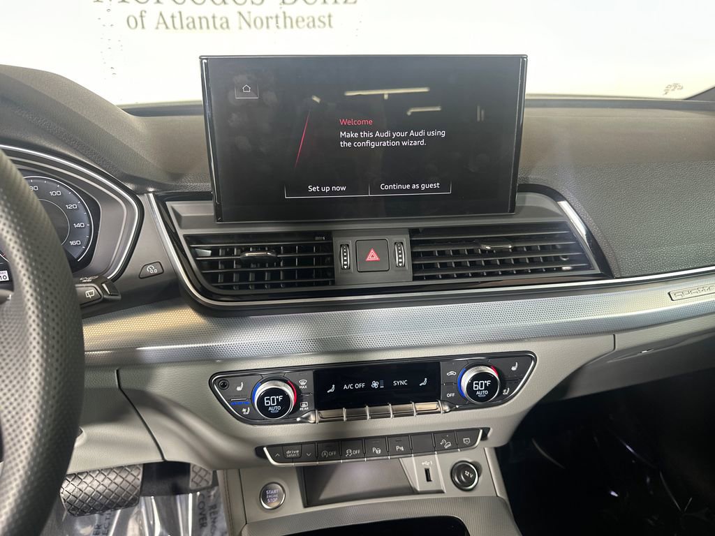 Used 2024 Audi Q5 2.0T Prestige image 28